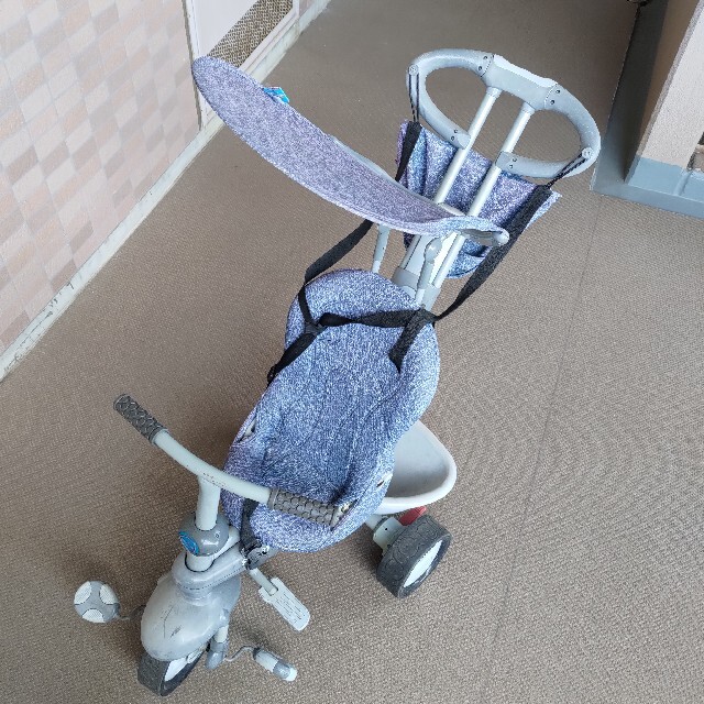 中古美品✩ 直接 持ち手付き三輪車 デニム smart rike キッズ/ベビー/マタニティの外出/移動用品(三輪車)の商品写真