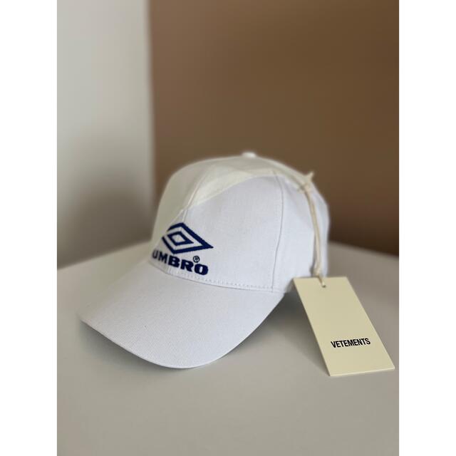 限定コラボのレア品!umbro × vetements キャップ 男女兼用 限定コラボのレア品!umbro × vetements キャップ 男女兼用