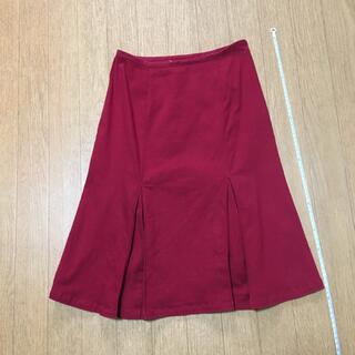 オゾック(OZOC)の赤スカート(ひざ丈スカート)