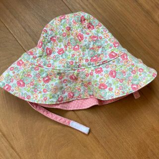 ベビーギャップ(babyGAP)の【澪様専用】baby GAP  花柄×ドット リバーシブルハット 帽子 46cm(帽子)