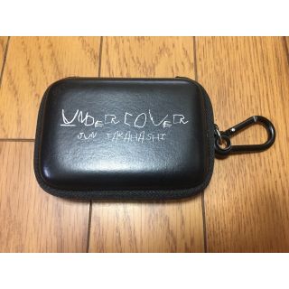 アンダーカバー(UNDERCOVER)の中古アンダーカバー小物入れカラビナ付き 黒バッグ　財布(コインケース/小銭入れ)