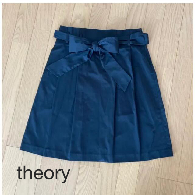 theory(セオリー)の美品　theory フレアスカート　ウエストリボンスカート レディースのスカート(ひざ丈スカート)の商品写真