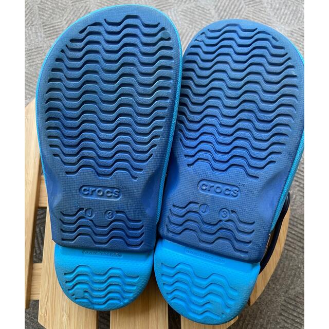 crocs(クロックス)のクロックス 21センチ キッズ/ベビー/マタニティのキッズ靴/シューズ(15cm~)(サンダル)の商品写真