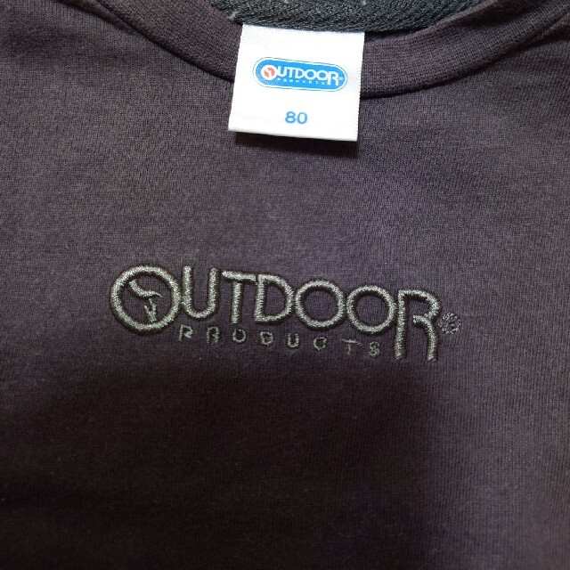 OUTDOOR(アウトドア)のOUTDOOR ロゴ Tシャツ 80 黒 キッズ/ベビー/マタニティのベビー服(~85cm)(Ｔシャツ)の商品写真