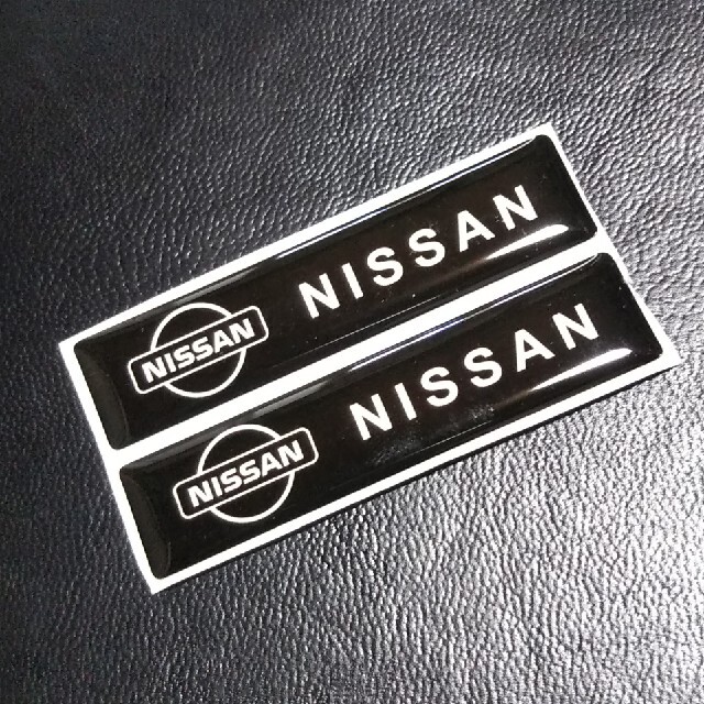 日産(ニッサン)のNISSAN 立体成形ステッカーセット 自動車/バイクの自動車(車内アクセサリ)の商品写真