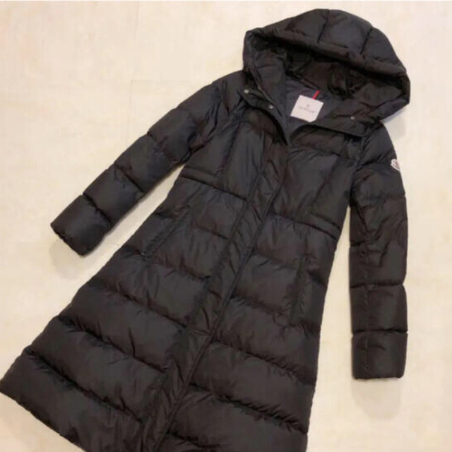 MONCLER(モンクレール)のモンクレール ダウンコート2022 CHONDRILLE サイズ0 美品‼️ レディースのジャケット/アウター(ダウンコート)の商品写真