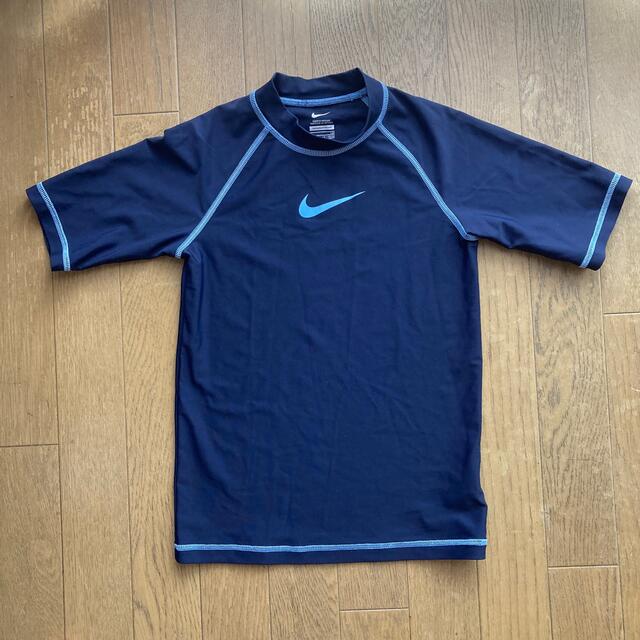 NIKE(ナイキ)のNIKE ラッシュガード　140 ネイビー キッズ/ベビー/マタニティのキッズ服男の子用(90cm~)(水着)の商品写真