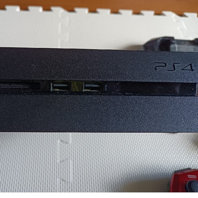【値下げ】PS4本体とコントローラー　CUH 1100A  送料無料