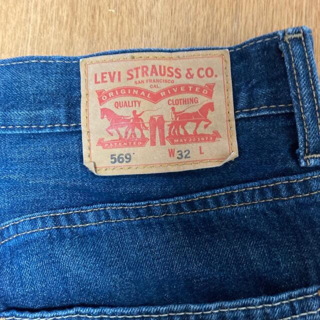 Levi's(リーバイス)のリーバイス　５６９　Ｗ32 短パン メンズのパンツ(デニム/ジーンズ)の商品写真