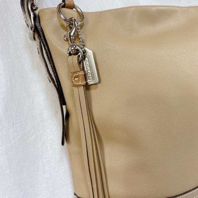 COACH(コーチ)の【COACH☆F01415】レガシーソフトスリムレザーダッフル 袋付き レディースのバッグ(ショルダーバッグ)の商品写真