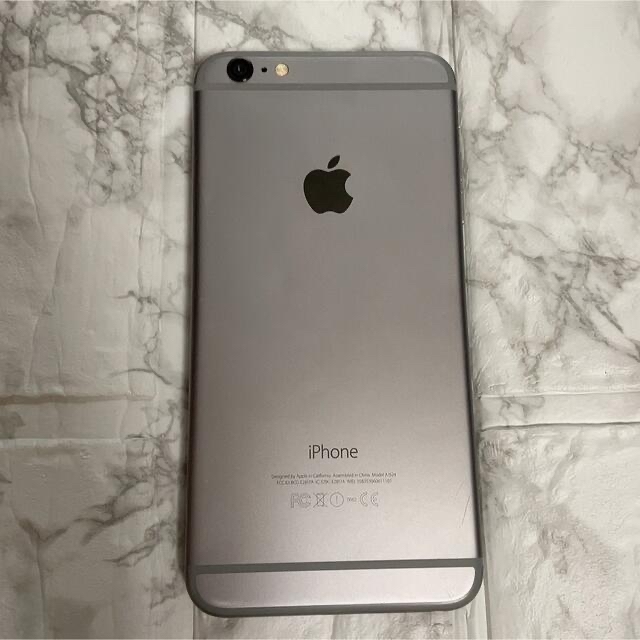 Apple(アップル)の【Apple】iPhone 6 plus シルバー ジャンク品 スマホ/家電/カメラのスマートフォン/携帯電話(スマートフォン本体)の商品写真