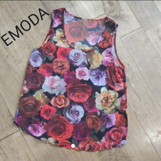 エモダ(EMODA)のエモダ シフォントップス タンク ブラウス 花柄 美品(シャツ/ブラウス(半袖/袖なし))