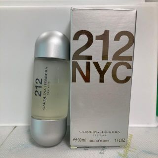 キャロライナヘレナ(CAROLINA HERRERA)の212 キャロライナ　ヘレラ　オーデトワレ　30ml(香水(女性用))