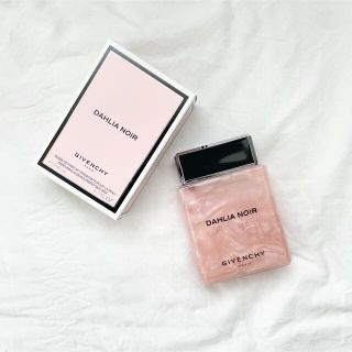 ジバンシィ(GIVENCHY)の【未使用】GIVENCHY NOIR ダリア ノワール スキン デュウ200ml(ボディローション/ミルク)