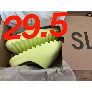 アディダス(adidas)のYEEZY SLIDE  GLOW GREEN(サンダル)