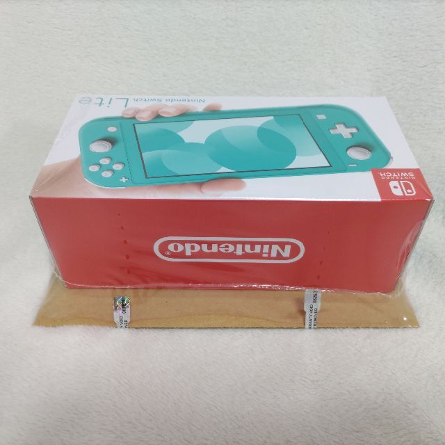 Nintendo Switch(ニンテンドースイッチ)の【新品・未開封】NINTENDO SWITCH LITE 本体 ターコイズ エンタメ/ホビーのゲームソフト/ゲーム機本体(家庭用ゲーム機本体)の商品写真