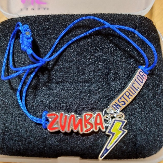 Zumba(ズンバ)の新品未使用　Zumba ネックレス&ブレスレッド（2点セット）JWI購入正規品 レディースのアクセサリー(ネックレス)の商品写真