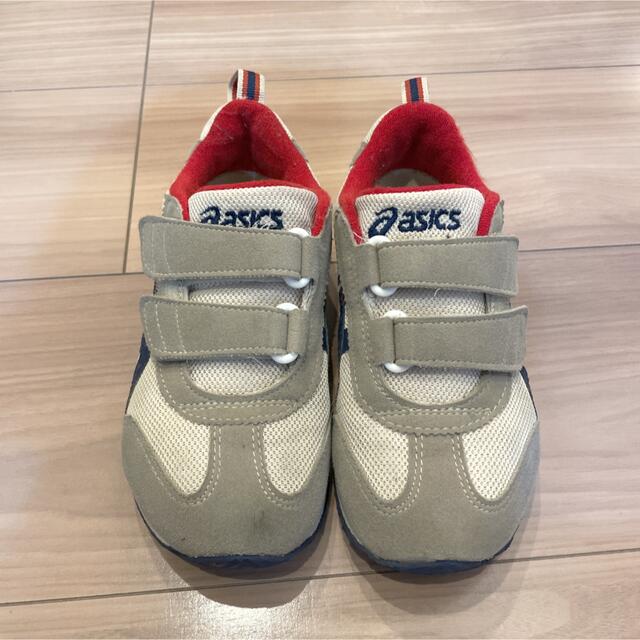 asics(アシックス)のasics アシックス スニーカー 18cm キッズ/ベビー/マタニティのキッズ靴/シューズ(15cm~)(スニーカー)の商品写真