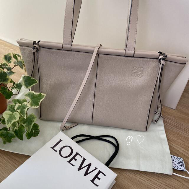 専用です。LOEWE クッショントート スモール ライトオート