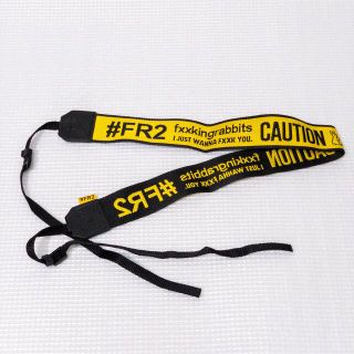 新品未使用】#FR2 Fxxking Rabbits カメラストラップ【レア】の通販 by
