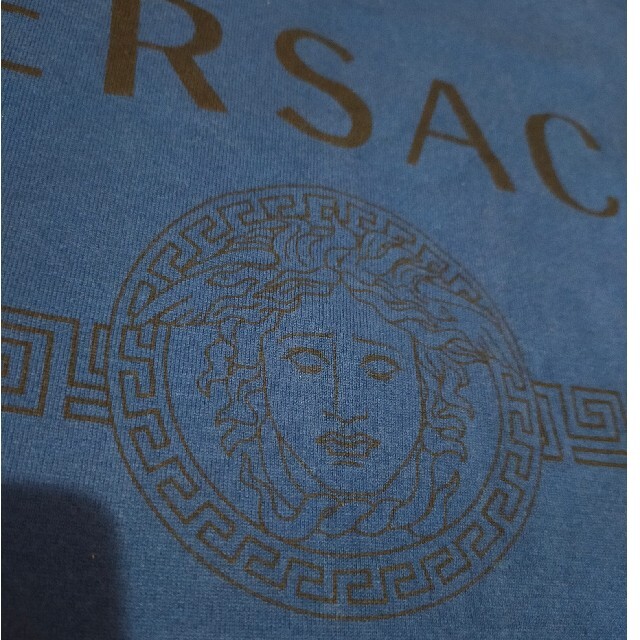 VERSACE(ヴェルサーチ)のVERSACE　ヴェルサーチ　ブルー　Tシャツ　トップス　メデューサ メンズのトップス(Tシャツ/カットソー(半袖/袖なし))の商品写真