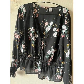 エイチアンドエム(H&M)の花柄ブラウス(シャツ/ブラウス(長袖/七分))