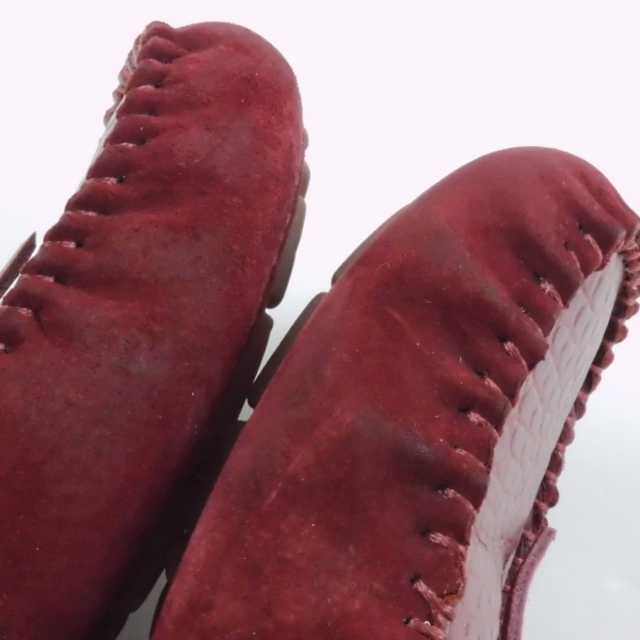 UGG - UGG アグ モカシンスリッポン レッド系 22 ダコタ クロコ UGG - UGG アグ モカシンスリッポン レッド系 22 ダコタ クロコ