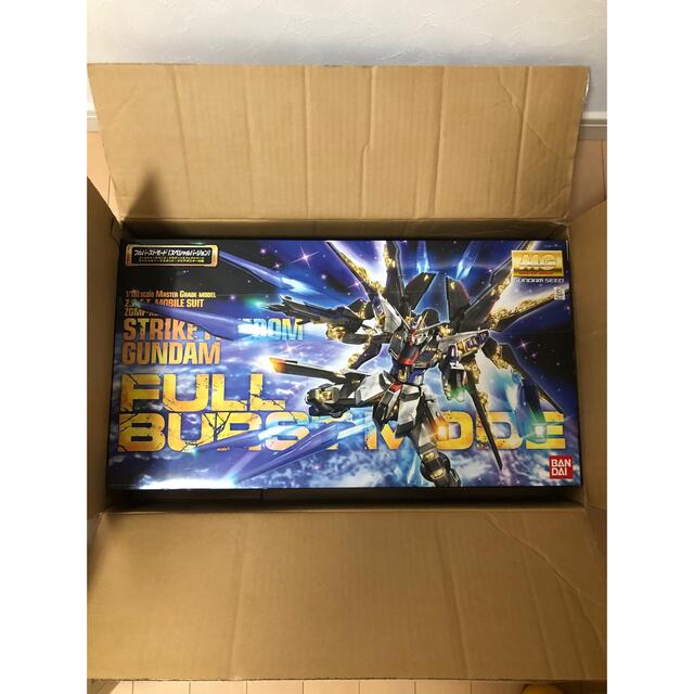 BANDAI(バンダイ)の新品　MG ストライクフリーダムガンダム　フルバーストモード エンタメ/ホビーのおもちゃ/ぬいぐるみ(模型/プラモデル)の商品写真