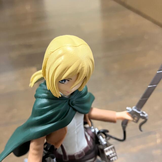 進撃の巨人 クリスタ・レンズ フィギュアの通販 by チニ子|ラクマ 進撃の巨人 クリスタ・レンズ フィギュアの通販 by チニ子|ラクマ