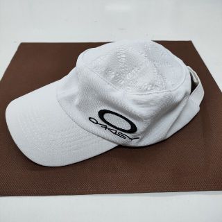 オークリー(Oakley)のOAKLEY キャップ(キャップ)