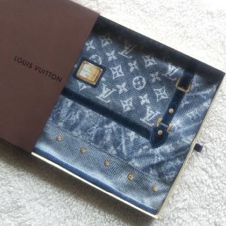 ルイヴィトン(LOUIS VUITTON)のルイヴィトン LOUIS VUITTON カレ ニューデニム ハンカチ スカーフ(バンダナ/スカーフ)