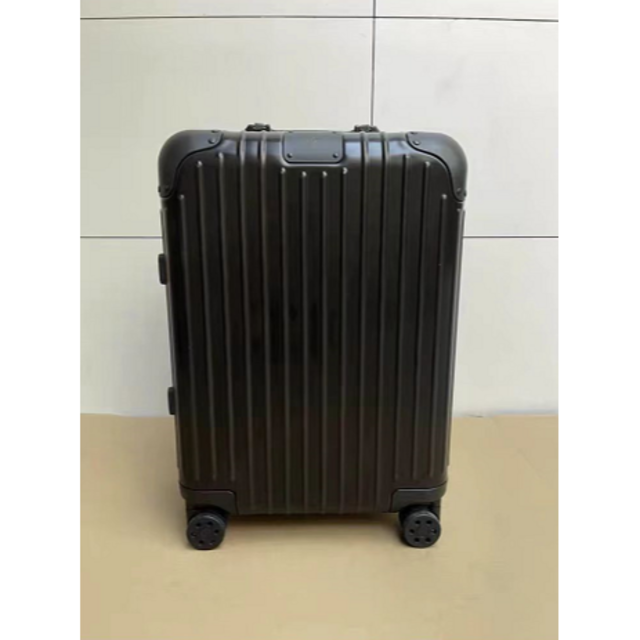 正規品 美品 RIMOWA リモワ 機内持込み 4輪 | diamundialfuturos