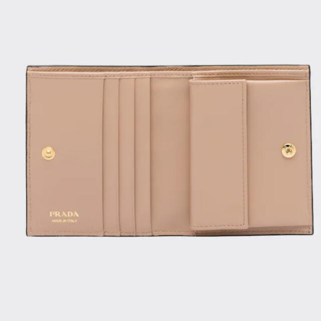 PRADA 財布