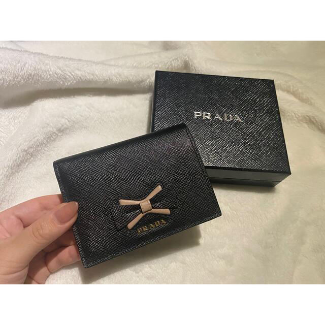 PRADA 財布