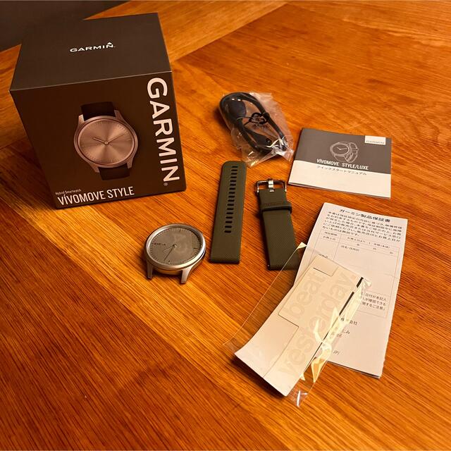 GARMIN(ガーミン)のGARMIN(ガーミン) vivomove Style スマートウォッチ  スポーツ/アウトドアのトレーニング/エクササイズ(トレーニング用品)の商品写真