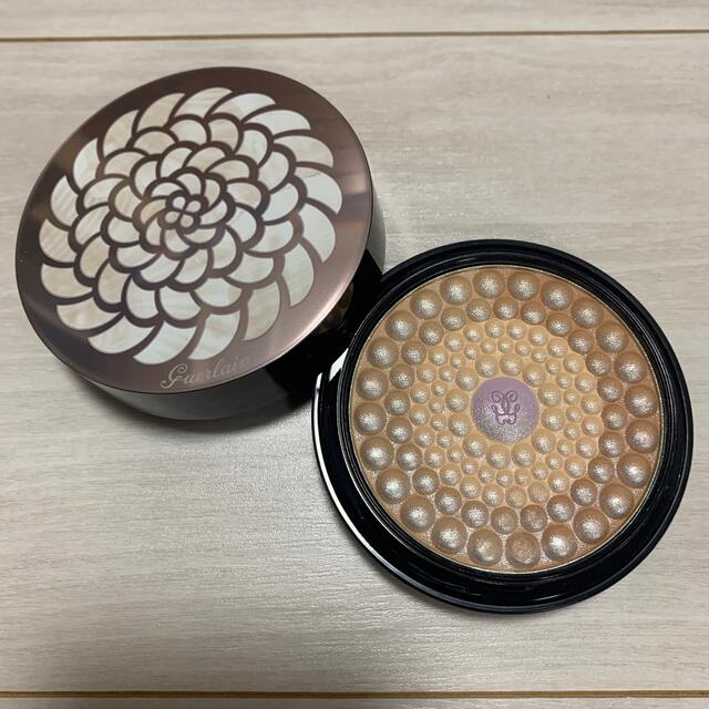 GUERLAIN - ゲラン メテオリット プードル ペルル 03の通販 by GUERLAIN - ゲラン メテオリット プードル ペルル 03の通販 by