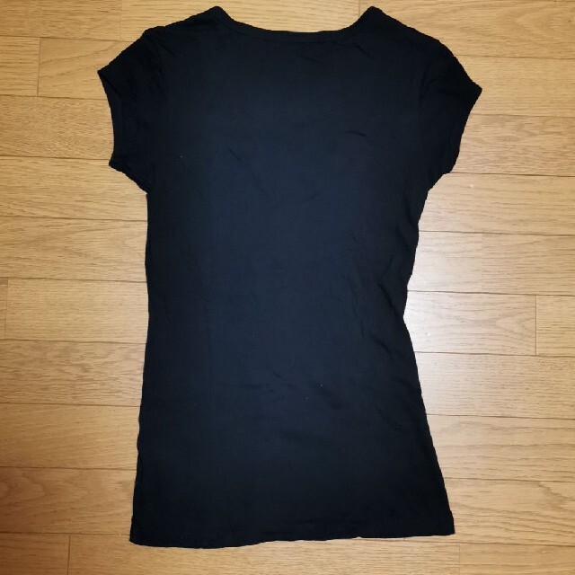 GUESS(ゲス)のGUESSブラックTシャツ レディースのトップス(Tシャツ(半袖/袖なし))の商品写真