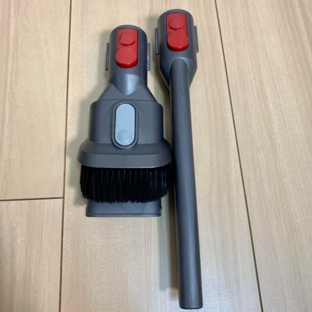 Dyson(ダイソン)のダイソンDyson V8 Slim Fluffy EXTRA SV10K スマホ/家電/カメラの生活家電(掃除機)の商品写真