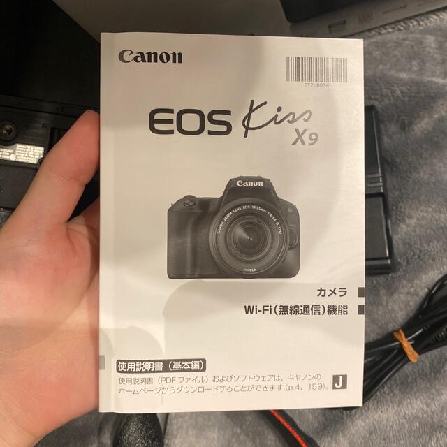 Canon(キヤノン)の【すいーつ様専用】Canon EOS KISS X9 レンズキッ スマホ/家電/カメラのカメラ(デジタル一眼)の商品写真