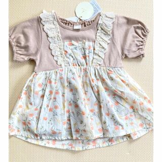 フタフタ(futafuta)の新品　テータテート　花柄　パフスリーブ　チュニック　半袖トップス　リボン　フリル(Tシャツ/カットソー)