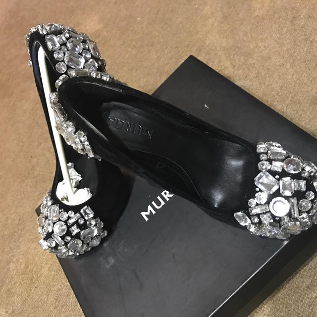 MURUA(ムルーア)の年末年始限定値下げ！ MURUA ビジュー パンプス レディースの靴/シューズ(ハイヒール/パンプス)の商品写真