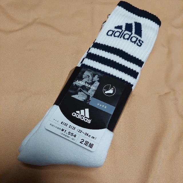 adidas(アディダス)のadidasキッズソックス　ジュニアひざパッド スポーツ/アウトドアの野球(その他)の商品写真