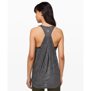 ルルレモン(lululemon)の【美品】lululemon ルルレモン タンクトップ エッセンシャル  グレー(ヨガ)