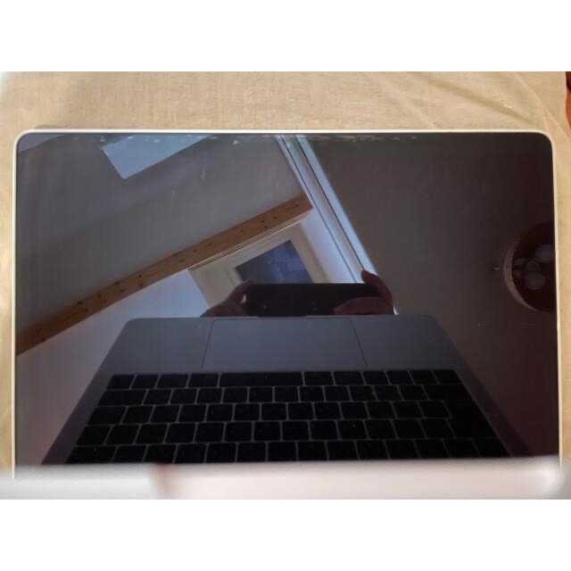 【バッテリー新品】MacBook Pro 13インチ Touch Barシルバー