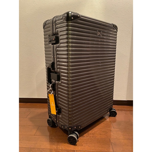 RIMOWA(リモワ)の【新品未使用】 LANZZO（ランツォ）NORMAN LIGHT キャリーケース メンズのバッグ(トラベルバッグ/スーツケース)の商品写真