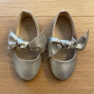 ザラキッズ(ZARA KIDS)のZARA baby ゴールド　リボンシューズ(フラットシューズ)