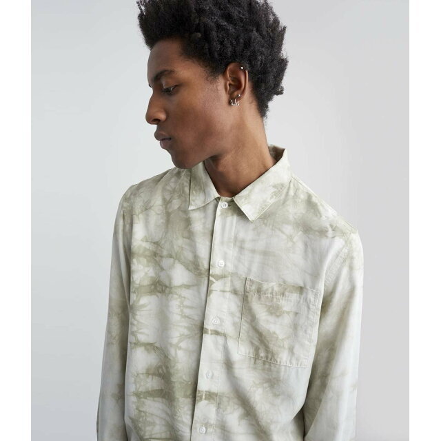 Saturdays NYC(サタデーズニューヨークシティ)の【ベージュ（27）】Christopher Mineral Wash L/S Shirt レディースのトップス(シャツ/ブラウス(長袖/七分))の商品写真