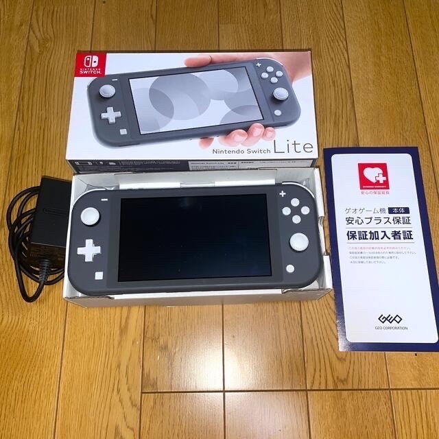 任天堂　スイッチ　Switch  美品　保証付