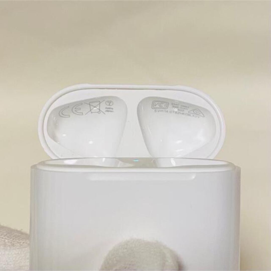 Apple(アップル)の※ エアーポッツ　AirPods　充電ケース　充電機　充電　純正　正規 スマホ/家電/カメラのオーディオ機器(ヘッドフォン/イヤフォン)の商品写真