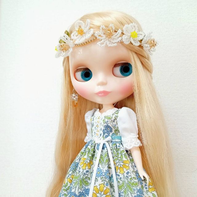 ハンドメイド「ウサギと花柄の2段ワンピース」ネオブライス・リカちゃんの服